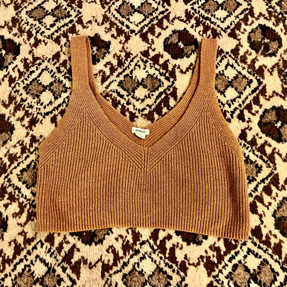 Garage brand brown/ tan cable knit crop top. Size small S/p. Super cute!